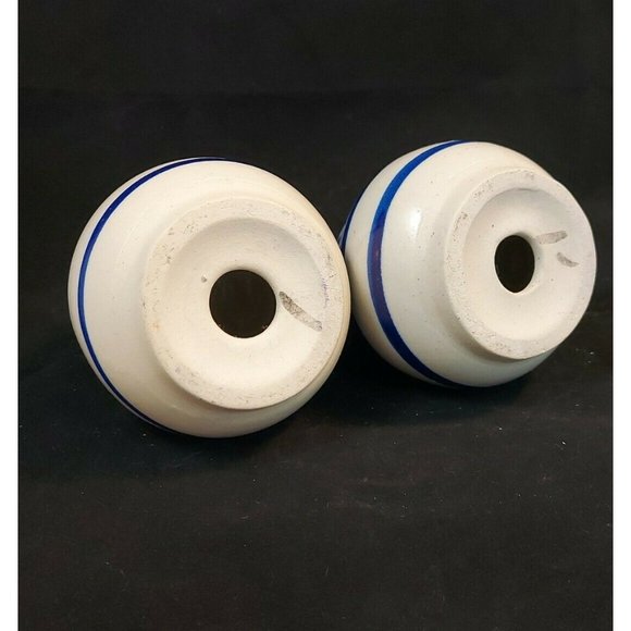 Vintage Salt Glazed Pottery Stoneware Cobalt Blue Salt & Pepper Shakers - Picture 7 of 9